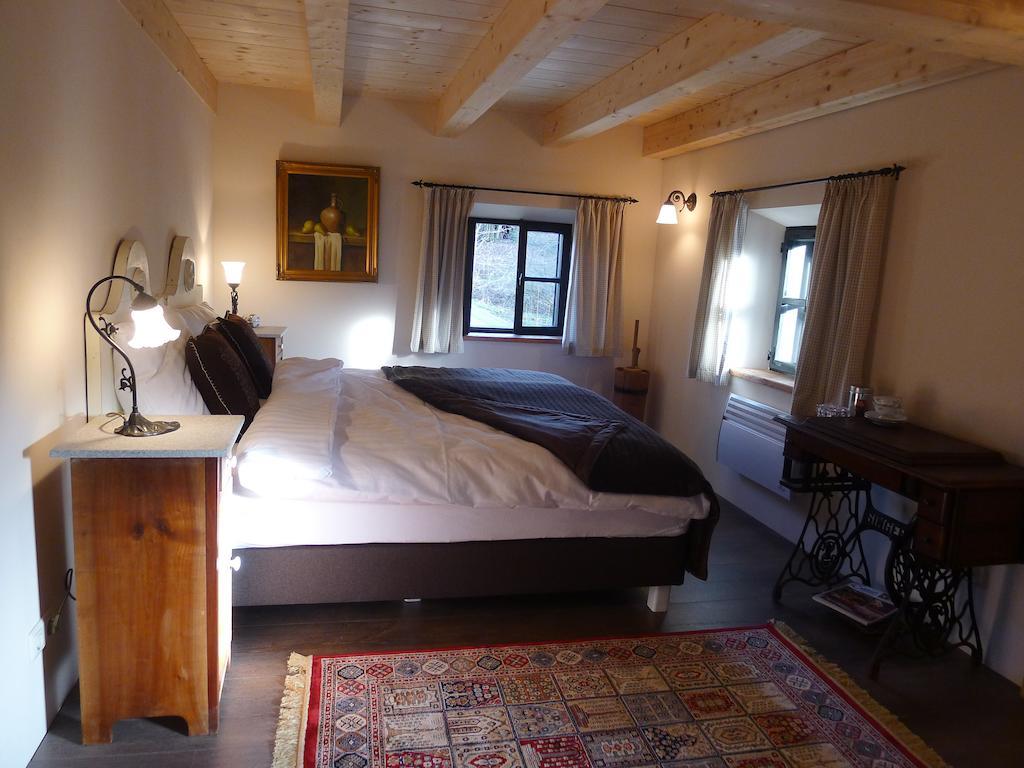 Heuholzmuehle Privatzimmer Elixhausen Room photo